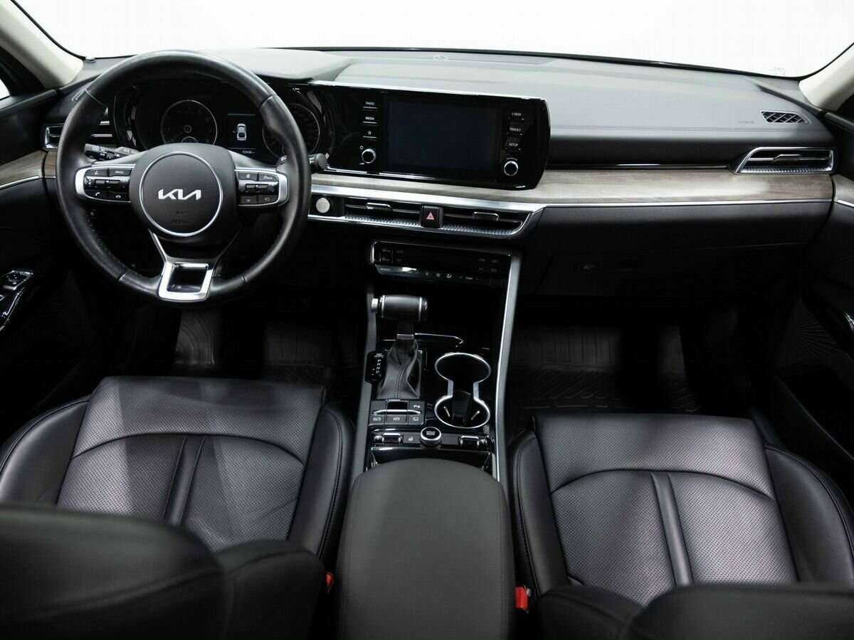 Купить Kia K5 с пробегом. Фото: #9