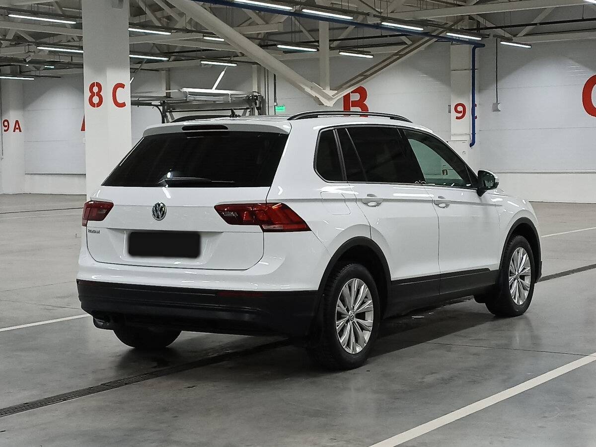 Купить Volkswagen Tiguan с пробегом. Фото: #4