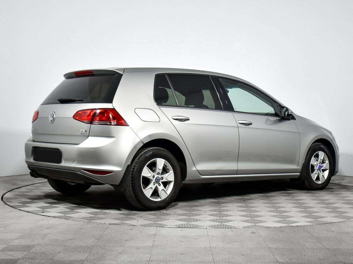 Купить Volkswagen Golf с пробегом. Фото: #4