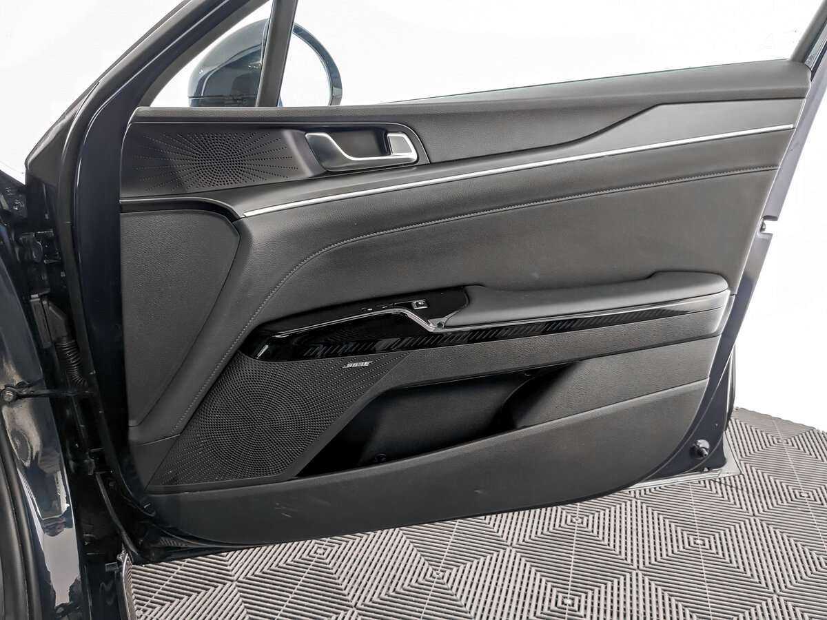 Купить Kia K5 с пробегом. Фото: #20