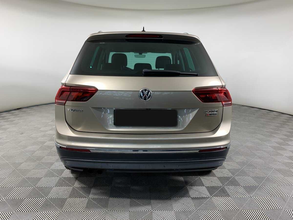 Купить Volkswagen Tiguan с пробегом. Фото: #5