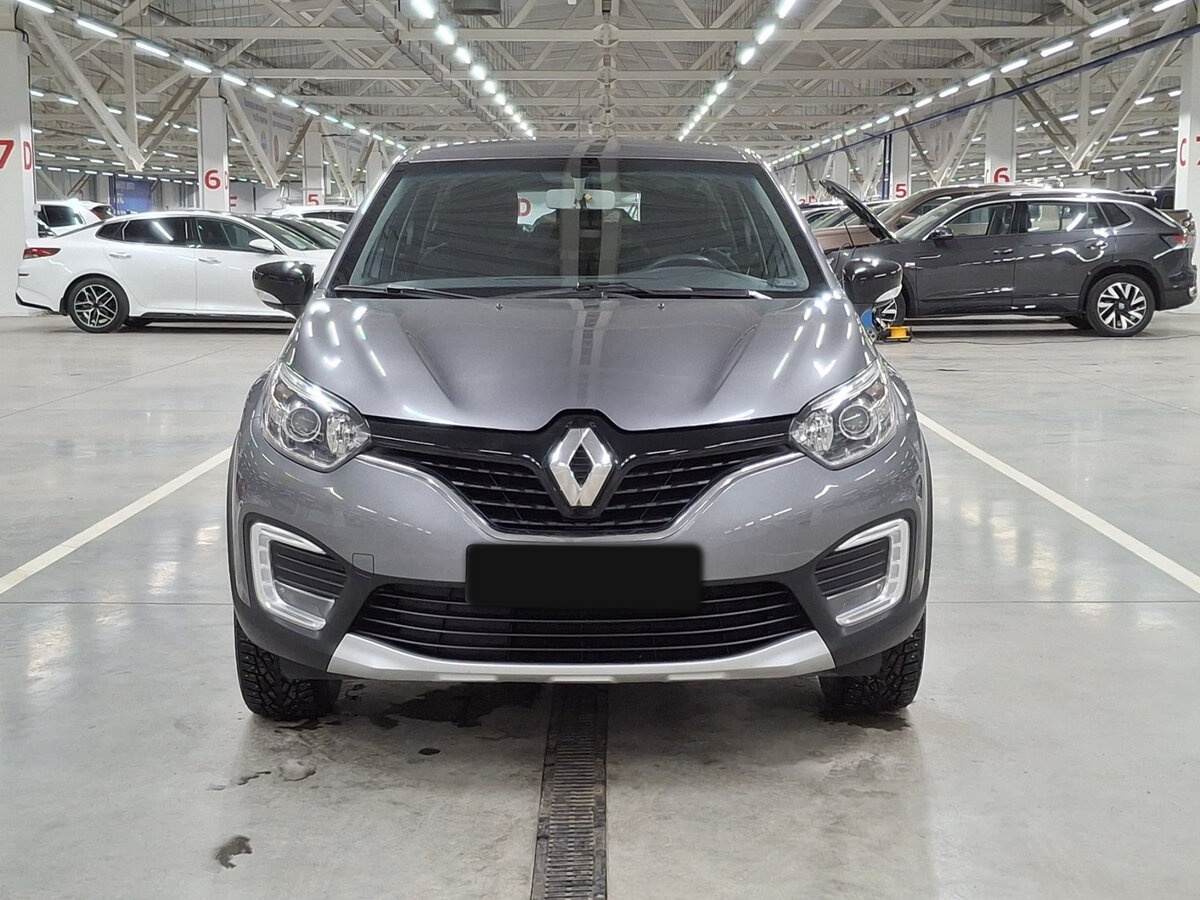 Купить Renault Kaptur с пробегом. Фото: #1