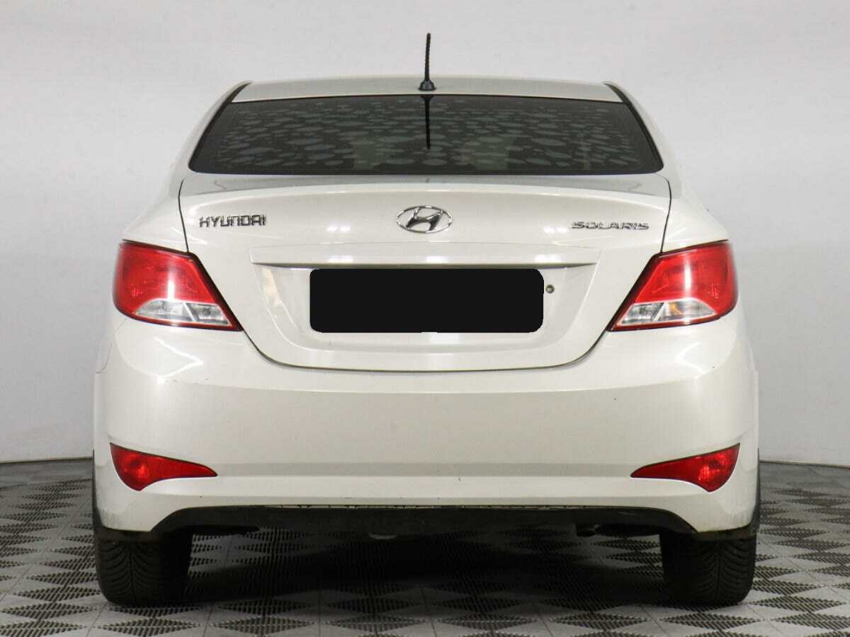 Купить Hyundai Solaris с пробегом. Фото: #5