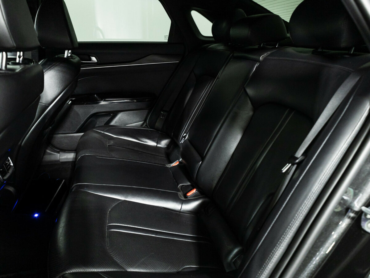 Купить Kia K5 с пробегом. Фото: #9