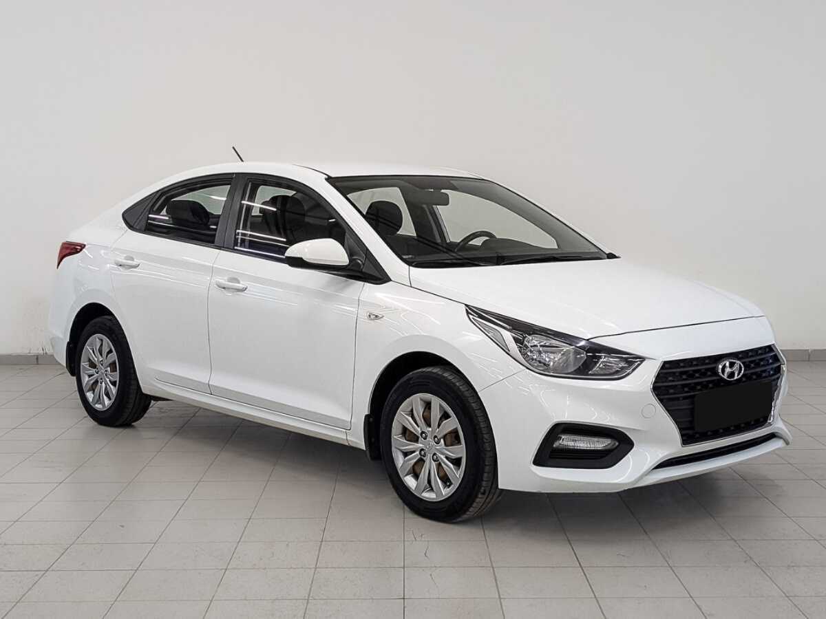 Купить Hyundai Solaris с пробегом. Фото: #2