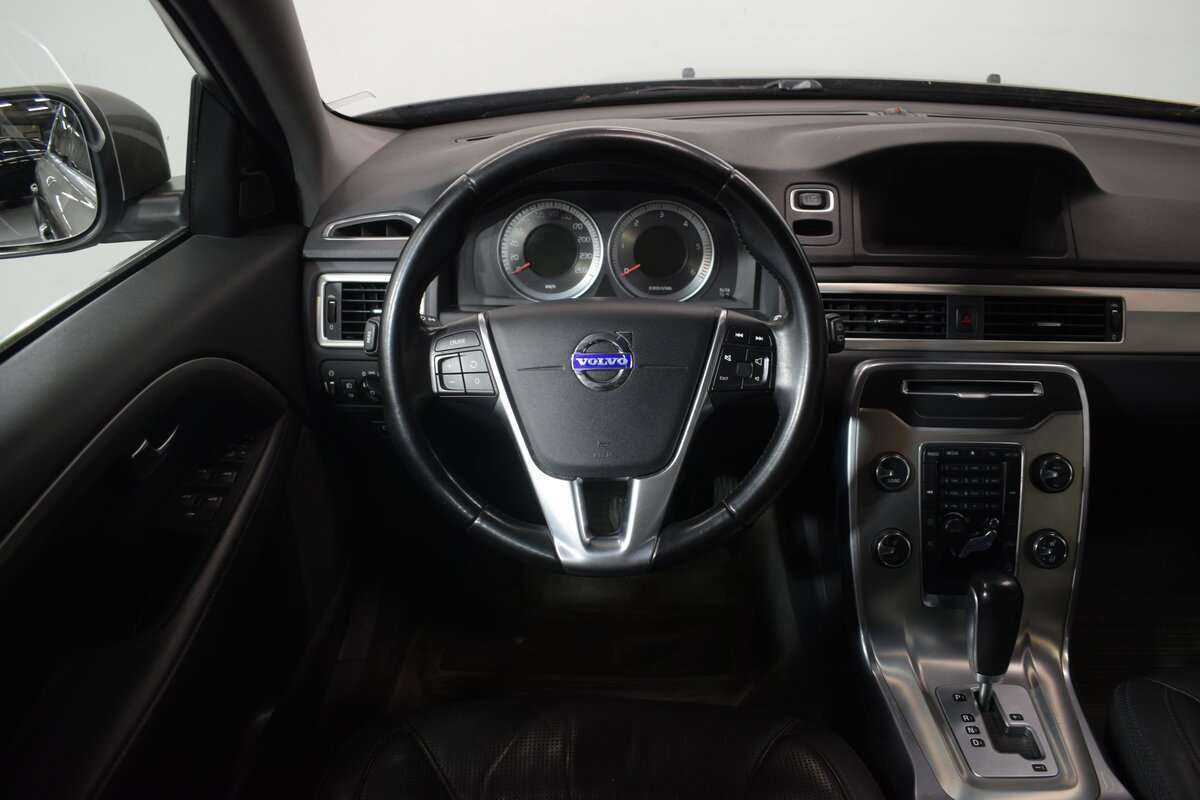 Купить Volvo XC70 с пробегом. Фото: #8
