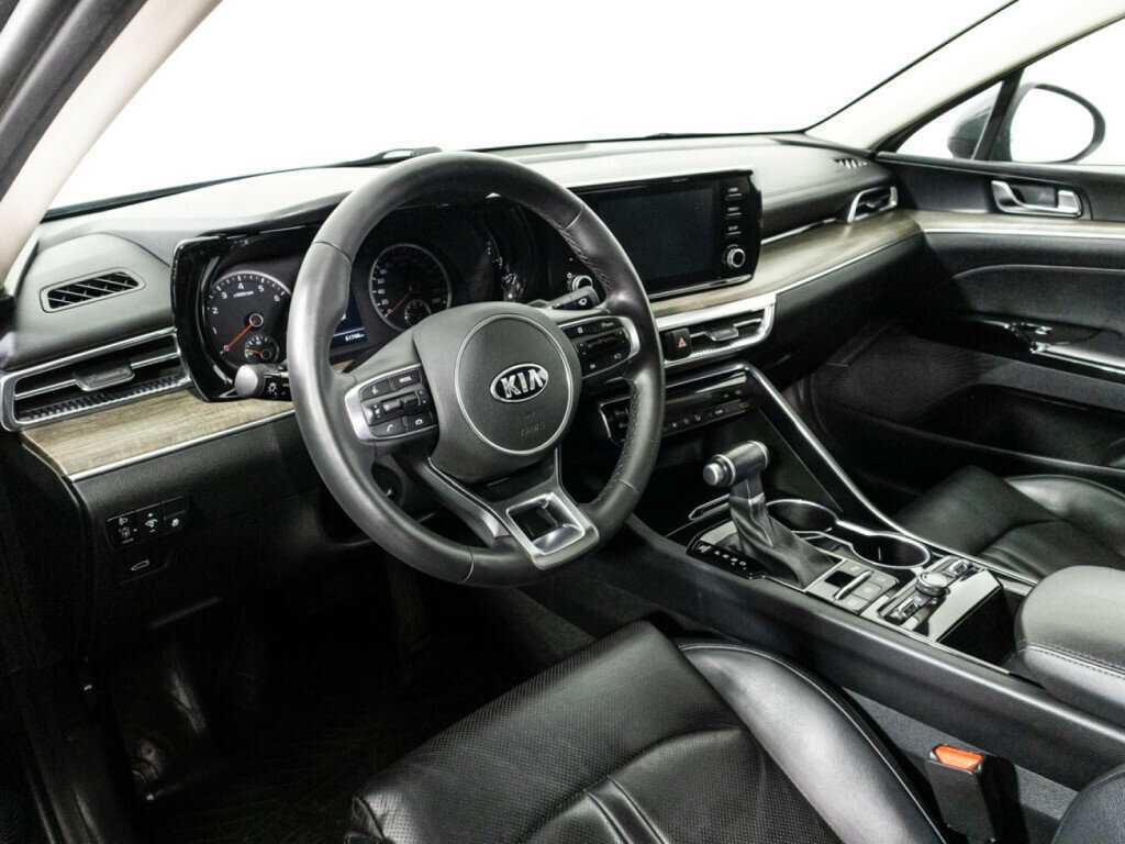 Купить Kia K5 с пробегом. Фото: #11