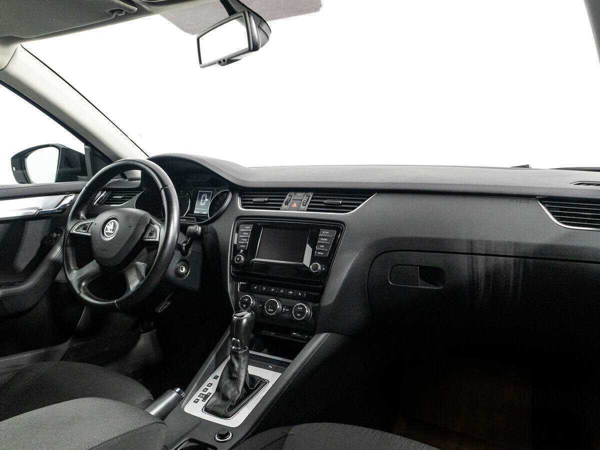 Купить Skoda Octavia с пробегом. Фото: #8