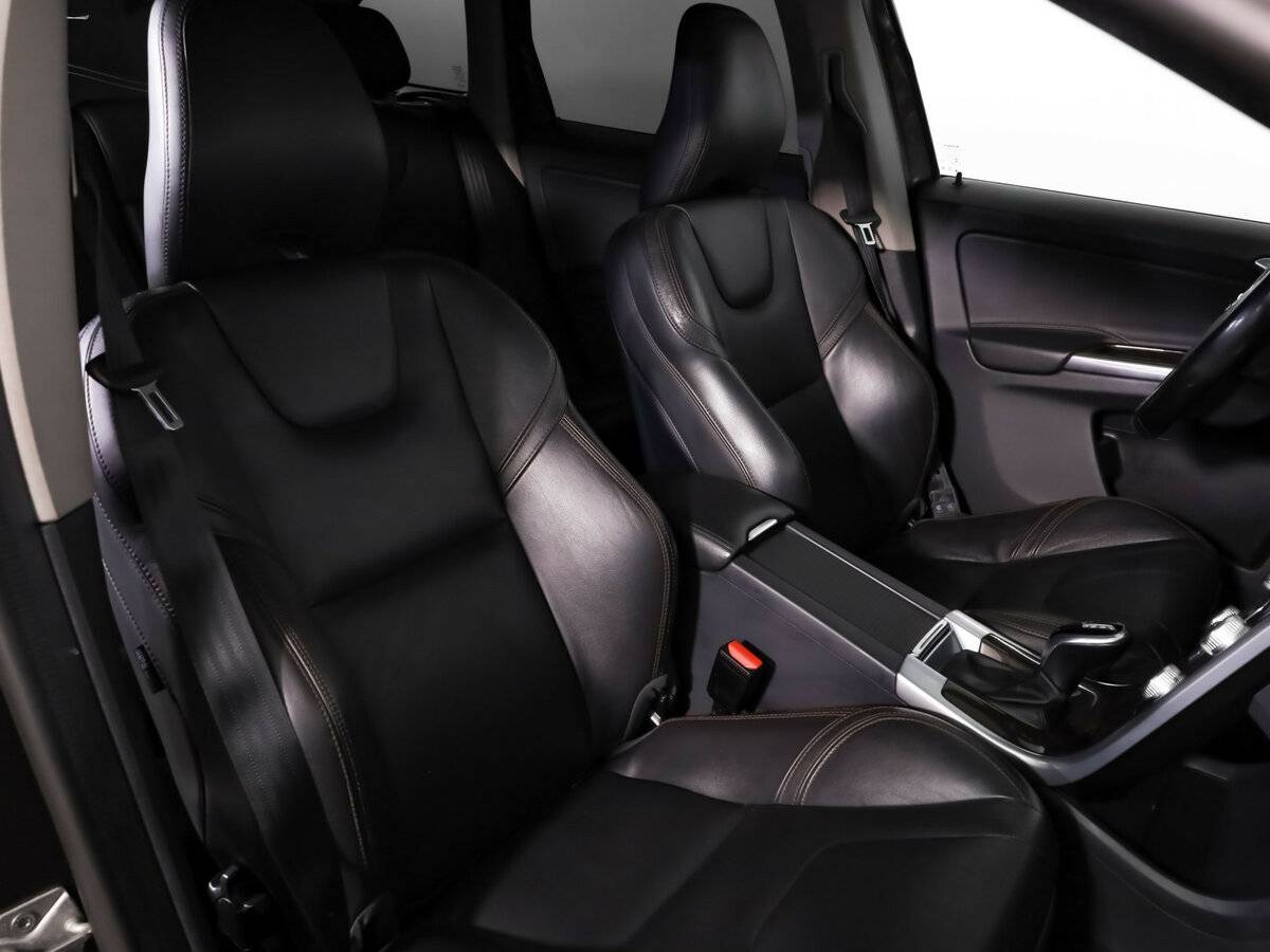 Купить Volvo XC60 с пробегом. Фото: #19