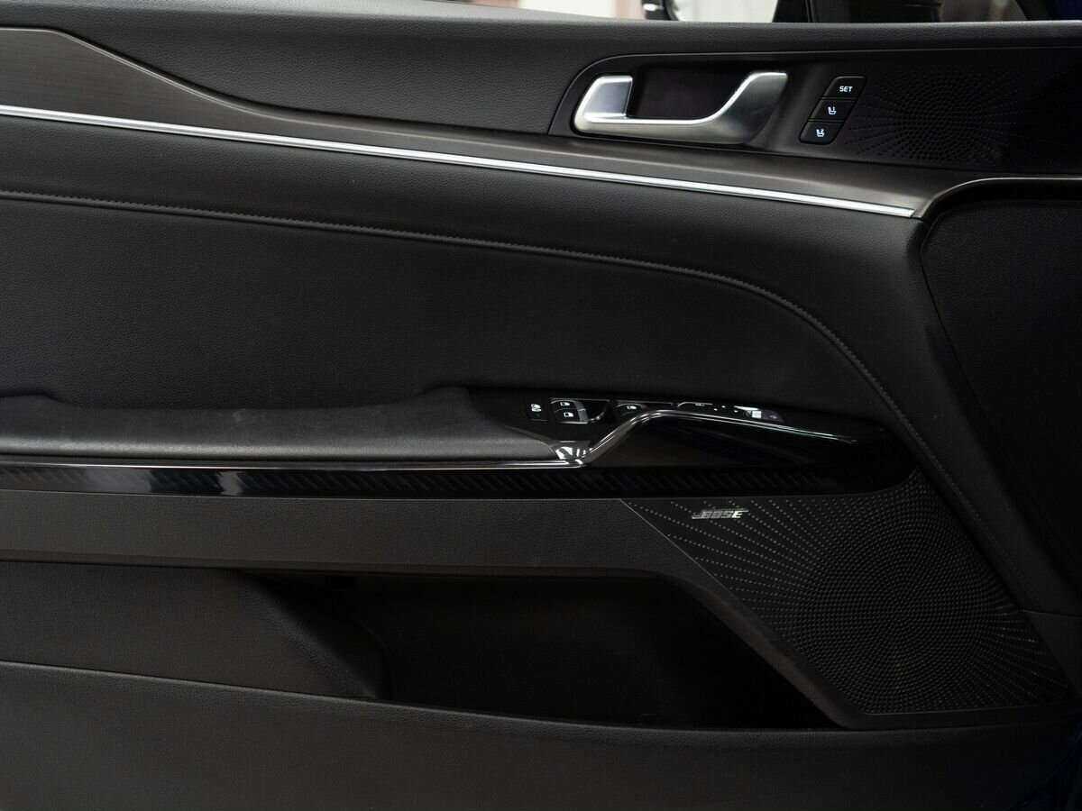 Купить Kia K5 с пробегом. Фото: #14