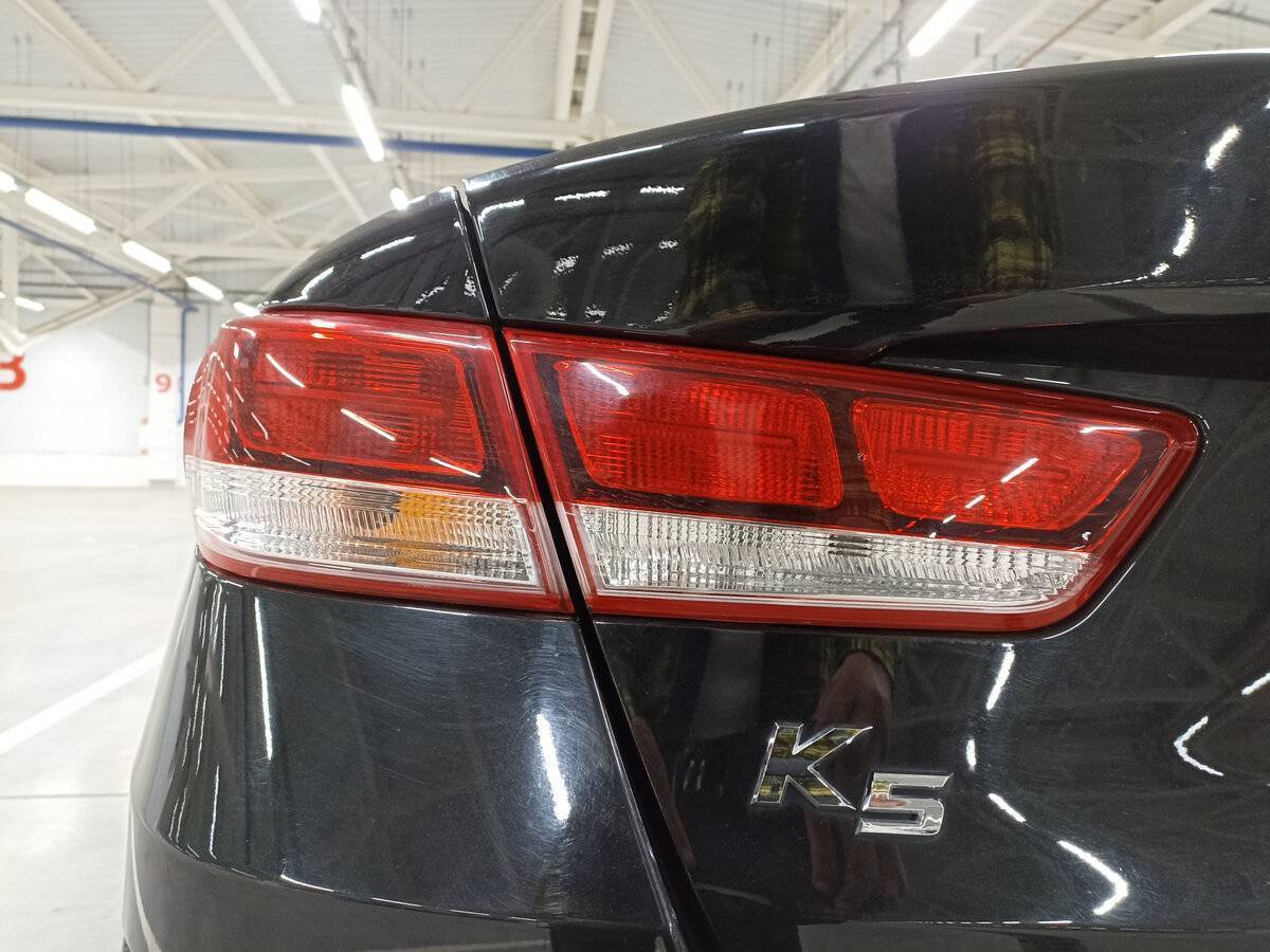 Купить Kia K5 с пробегом. Фото: #8