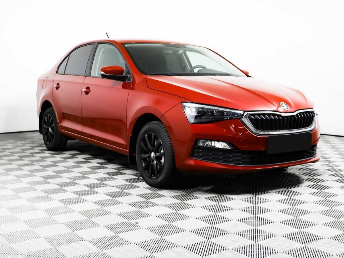Купить Skoda Rapid с пробегом. Фото: #2