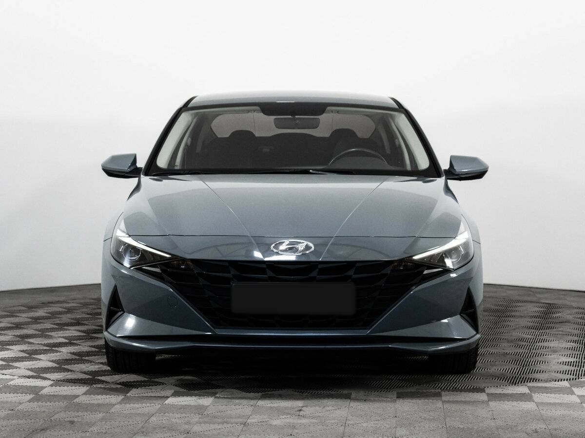 Купить Hyundai Elantra с пробегом. Фото: #3