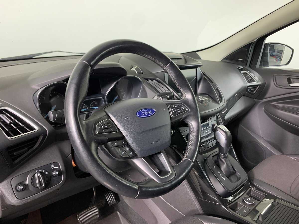 Купить Ford Kuga с пробегом. Фото: #11