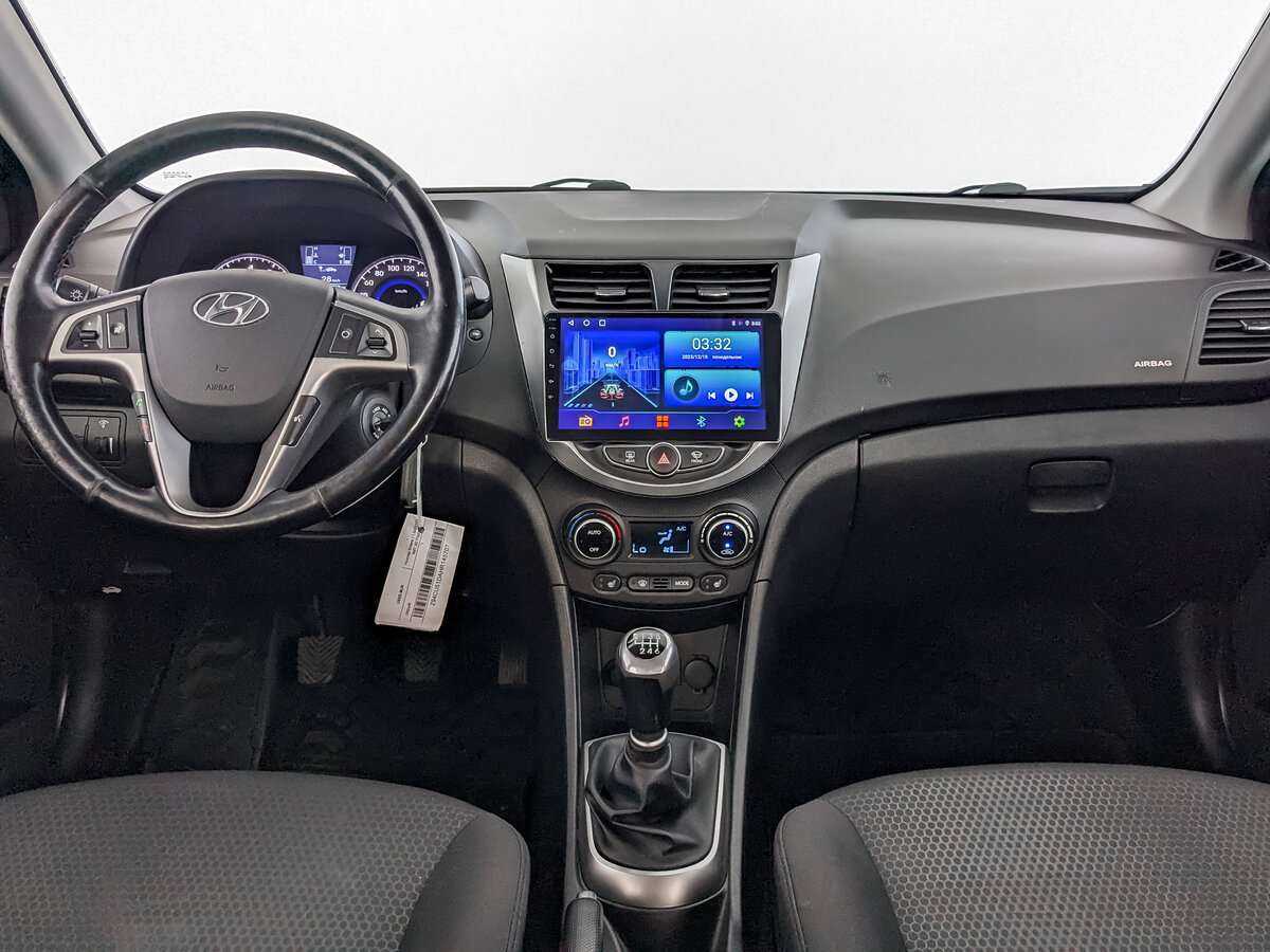 Купить Hyundai Solaris с пробегом. Фото: #11