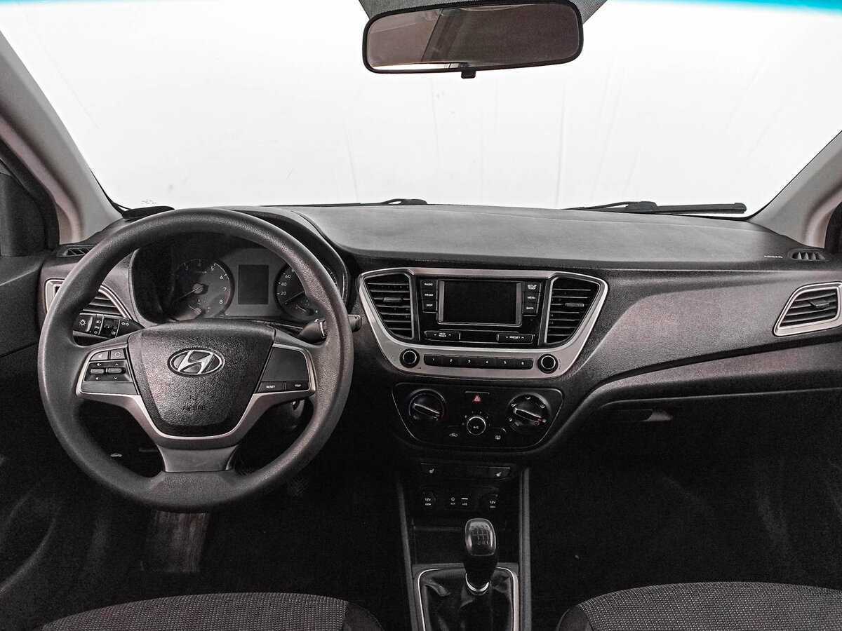 Купить Hyundai Solaris с пробегом. Фото: #11