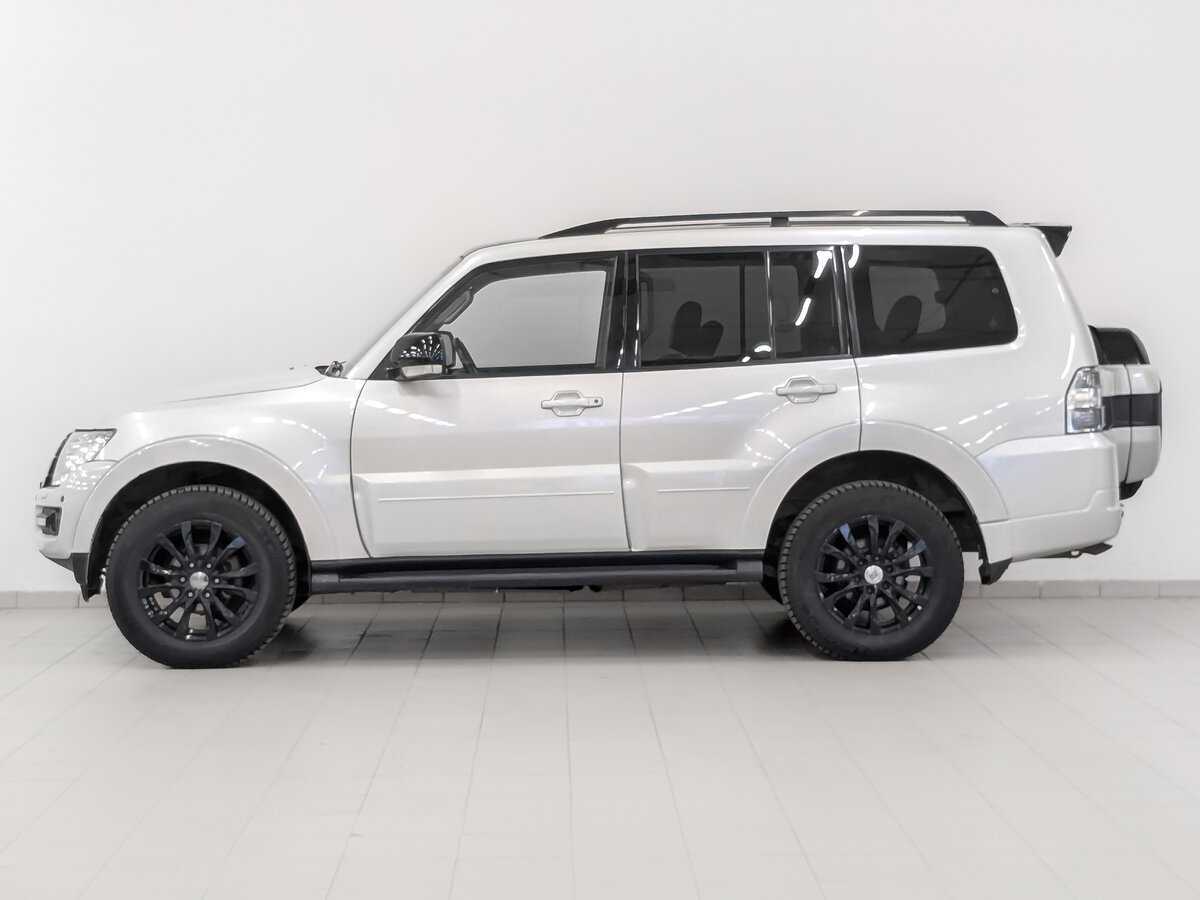 Купить Mitsubishi Pajero с пробегом. Фото: #7