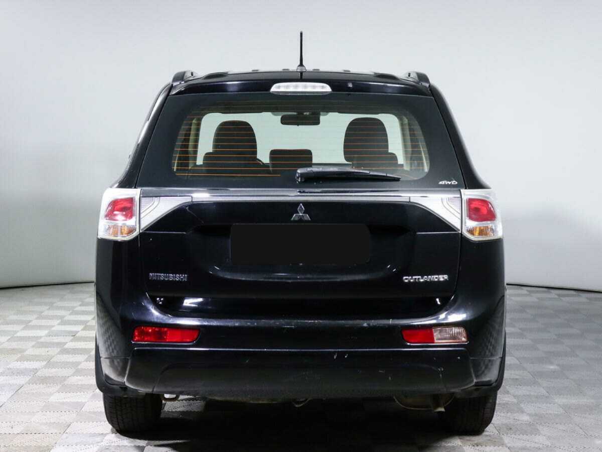Купить Mitsubishi Outlander с пробегом. Фото: #5