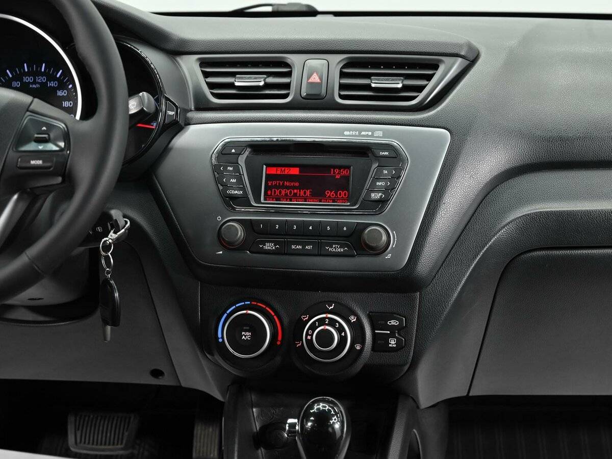 Купить Kia Rio с пробегом. Фото: #8