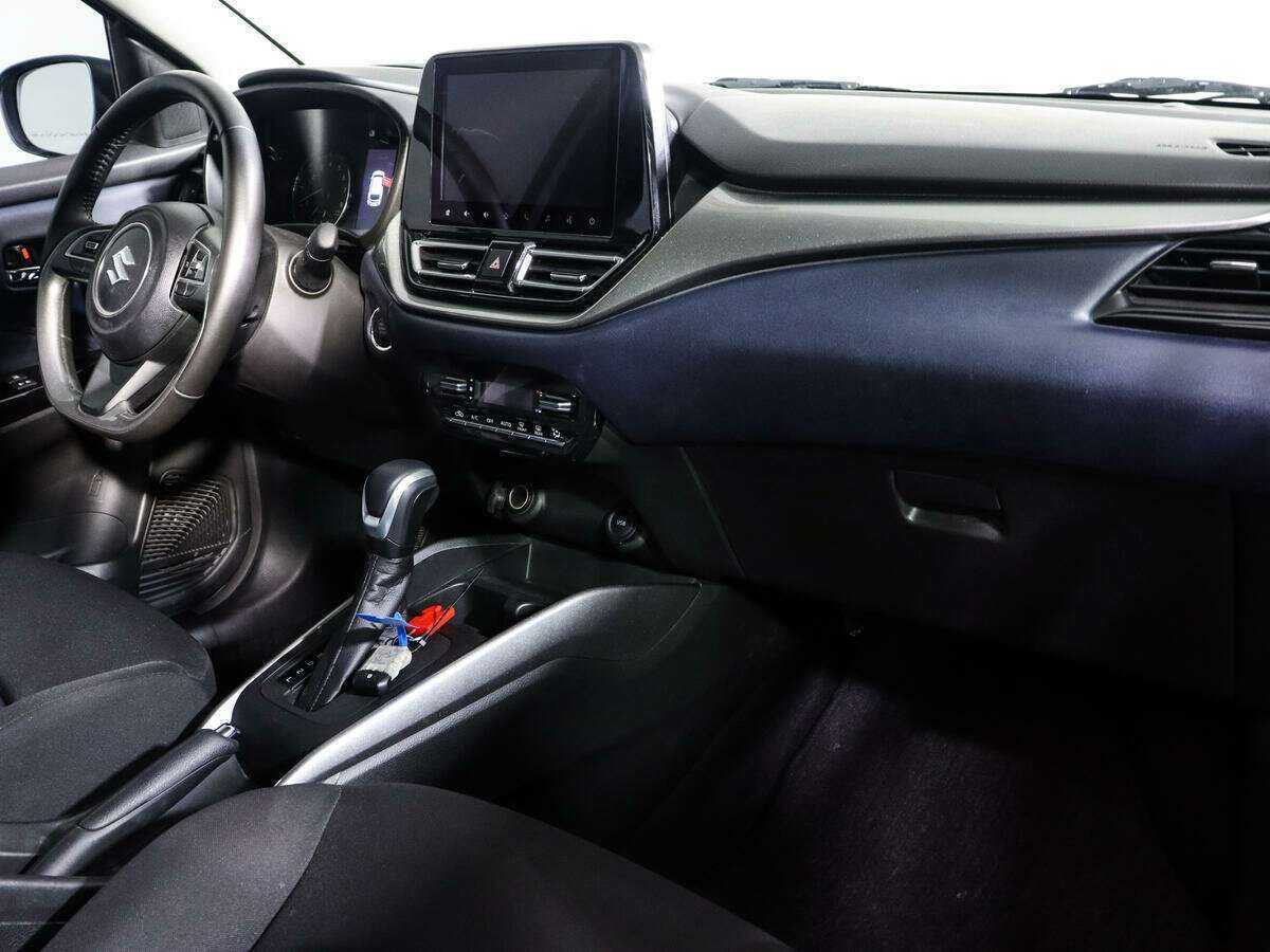 Купить Suzuki Baleno с пробегом. Фото: #8