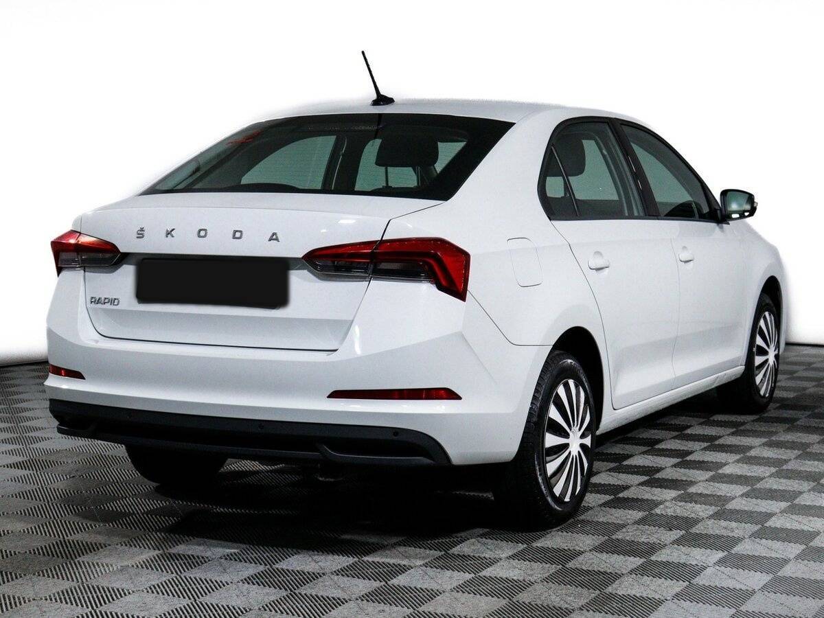 Купить Skoda Rapid с пробегом. Фото: #4
