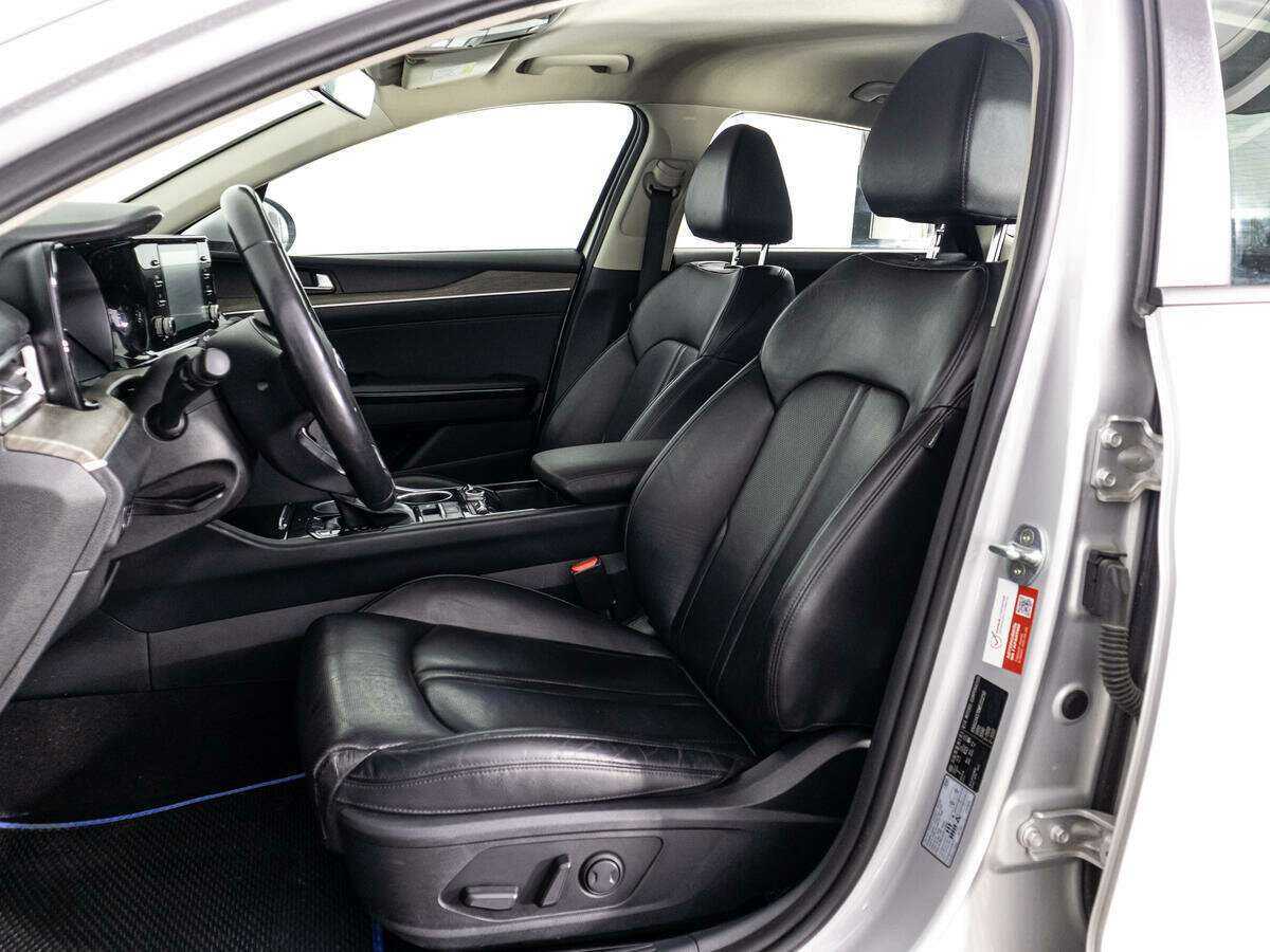 Купить Kia K5 с пробегом. Фото: #13