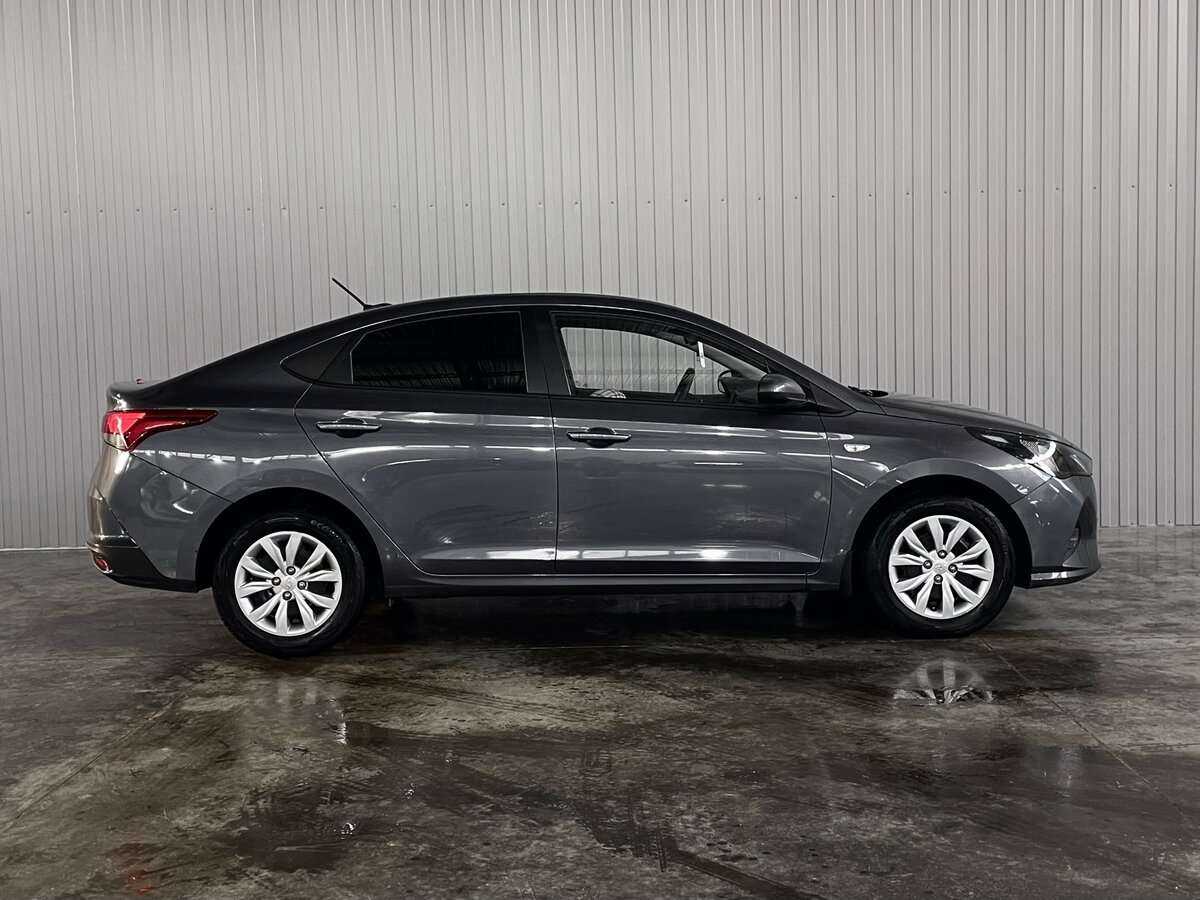 Купить Hyundai Solaris с пробегом. Фото: #3