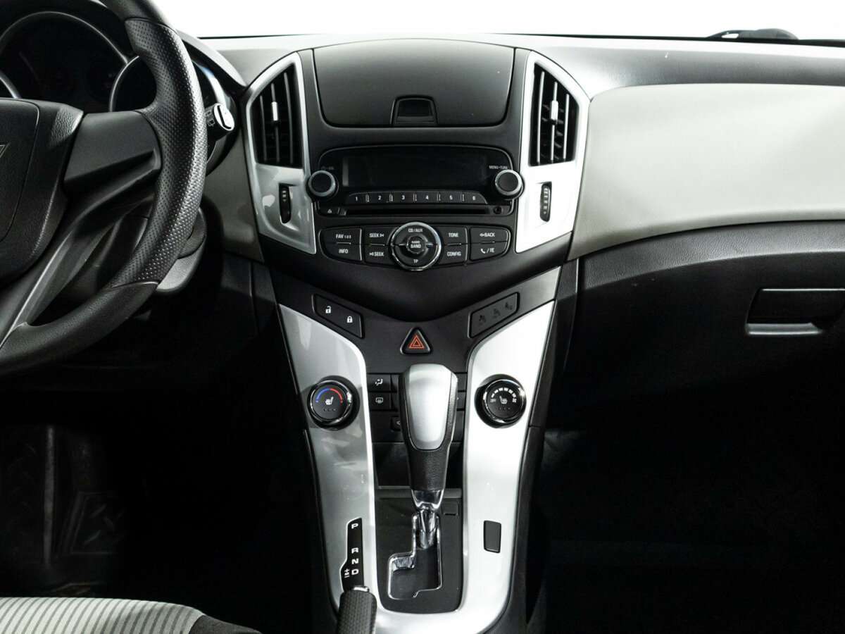 Купить Chevrolet Cruze с пробегом. Фото: #13