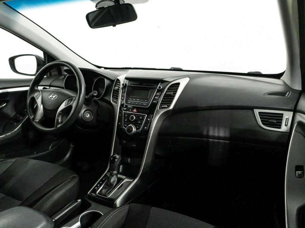 Купить Hyundai i30 с пробегом. Фото: #8