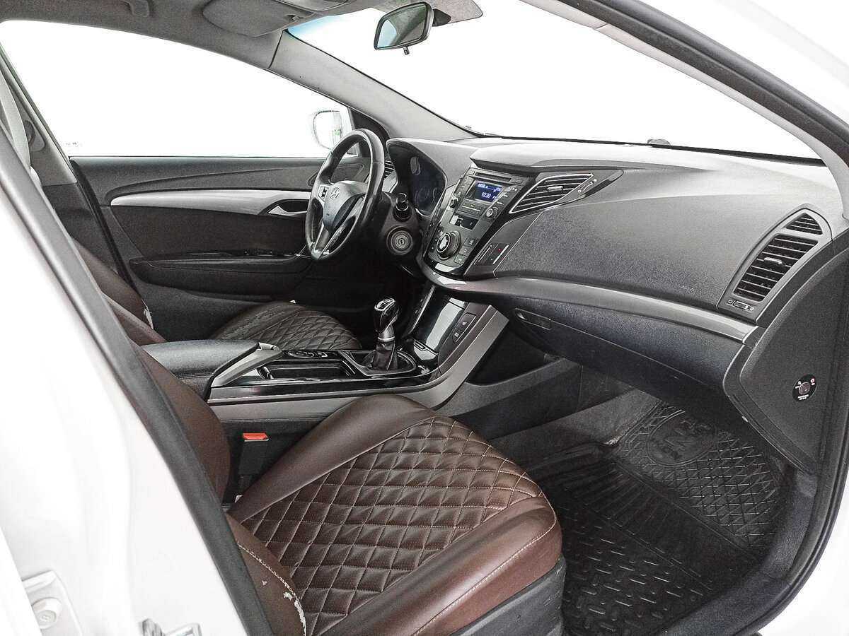 Купить Hyundai i40 с пробегом. Фото: #8