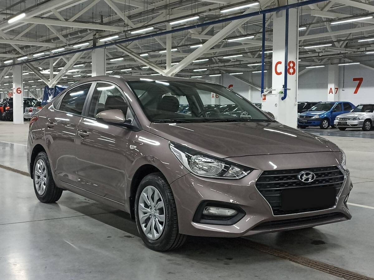 Купить Hyundai Solaris с пробегом. Фото: #2