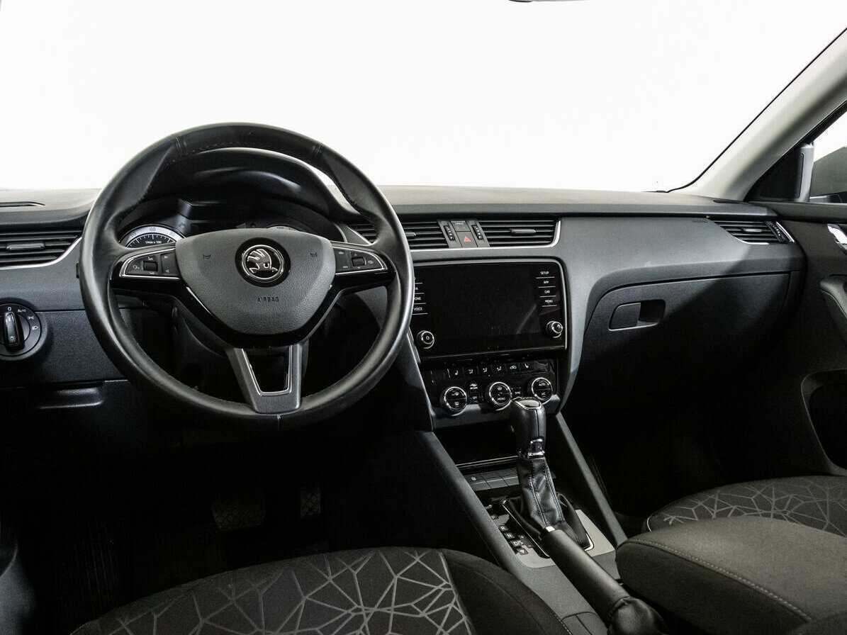 Купить Skoda Octavia с пробегом. Фото: #8