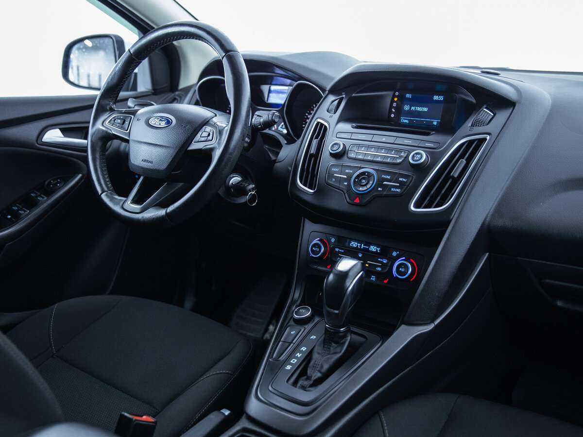 Купить Ford Focus с пробегом. Фото: #10