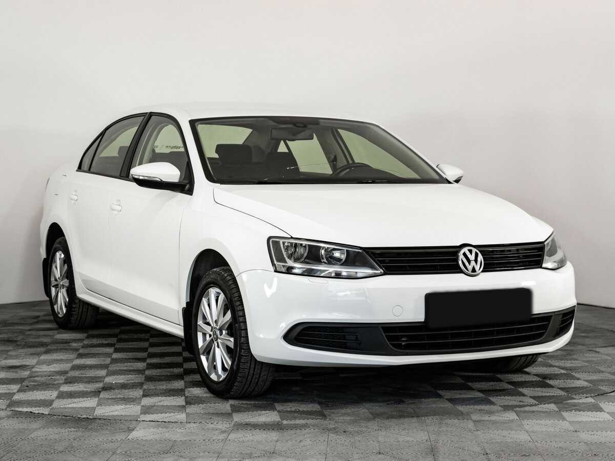 Купить Volkswagen Jetta с пробегом. Фото: #2