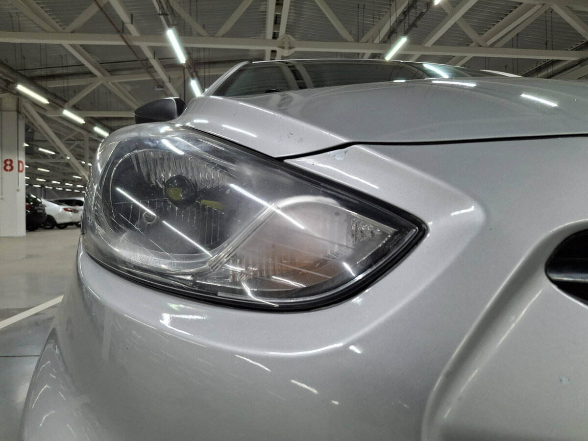 Купить Hyundai Solaris с пробегом. Фото: #15