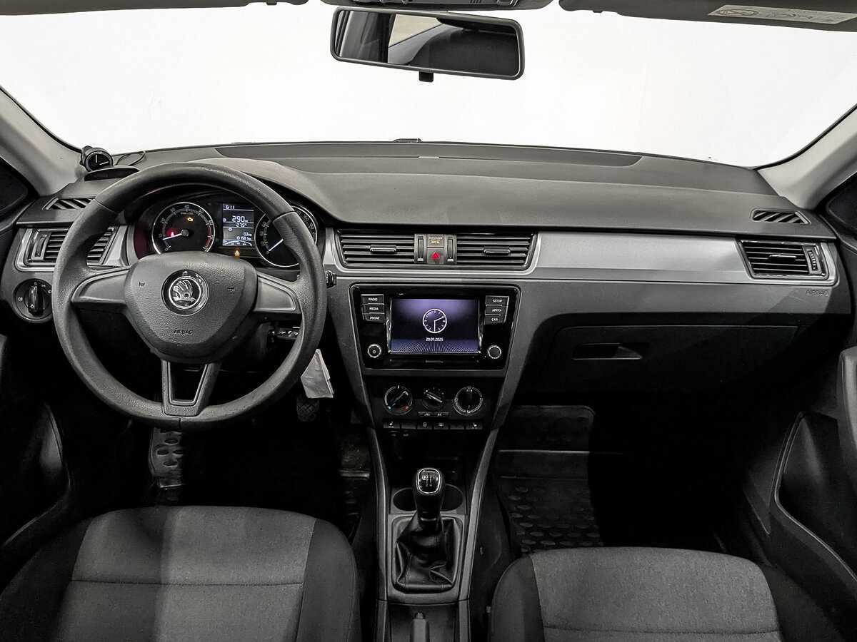 Купить Skoda Rapid с пробегом. Фото: #13
