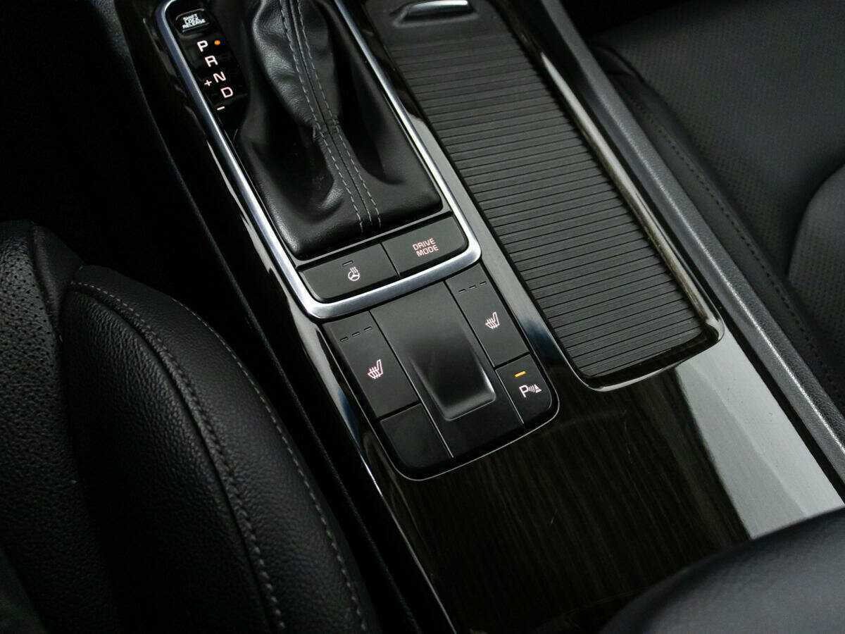 Купить Kia K5 с пробегом. Фото: #17