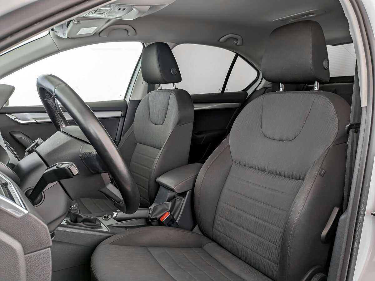 Купить Skoda Octavia с пробегом. Фото: #14