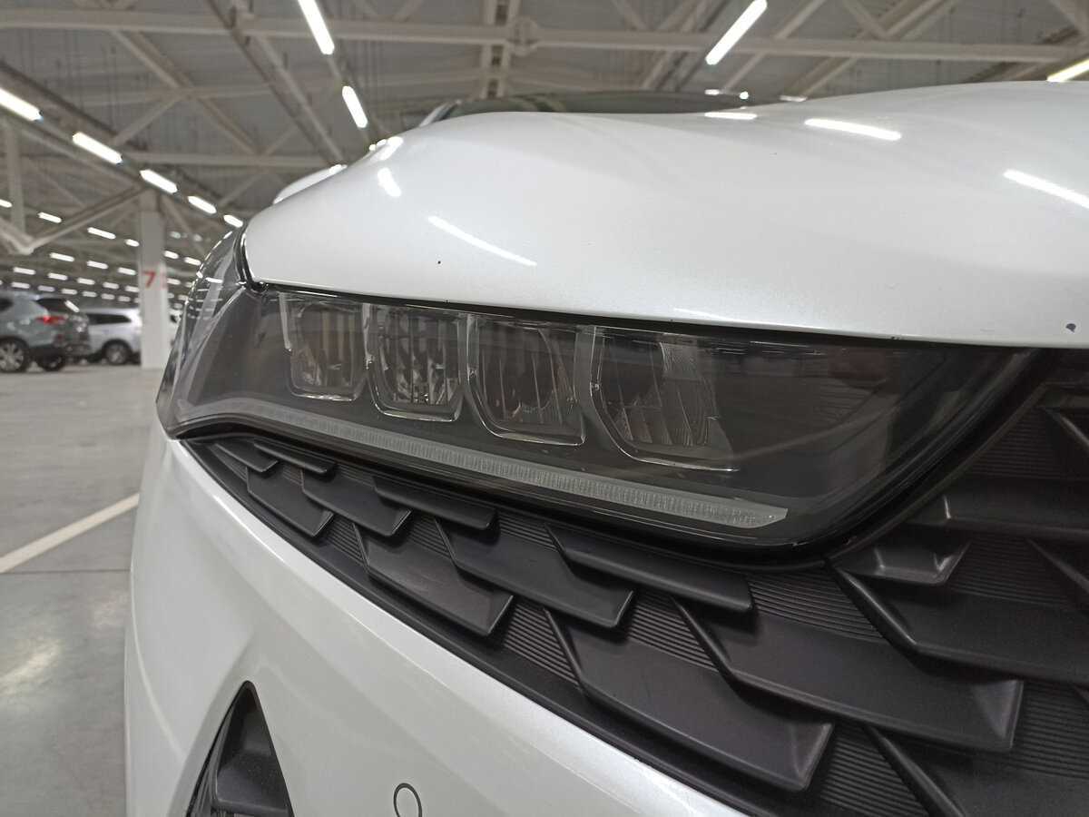 Купить Kia K5 с пробегом. Фото: #16