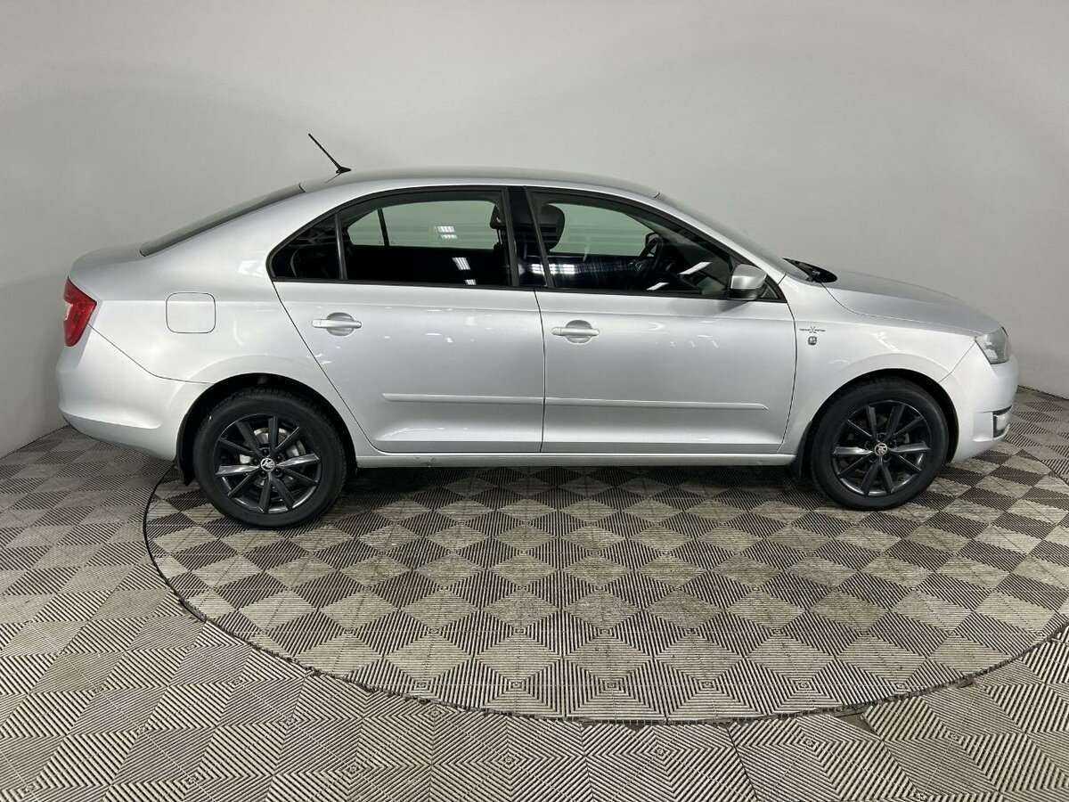 Купить Skoda Rapid с пробегом. Фото: #3