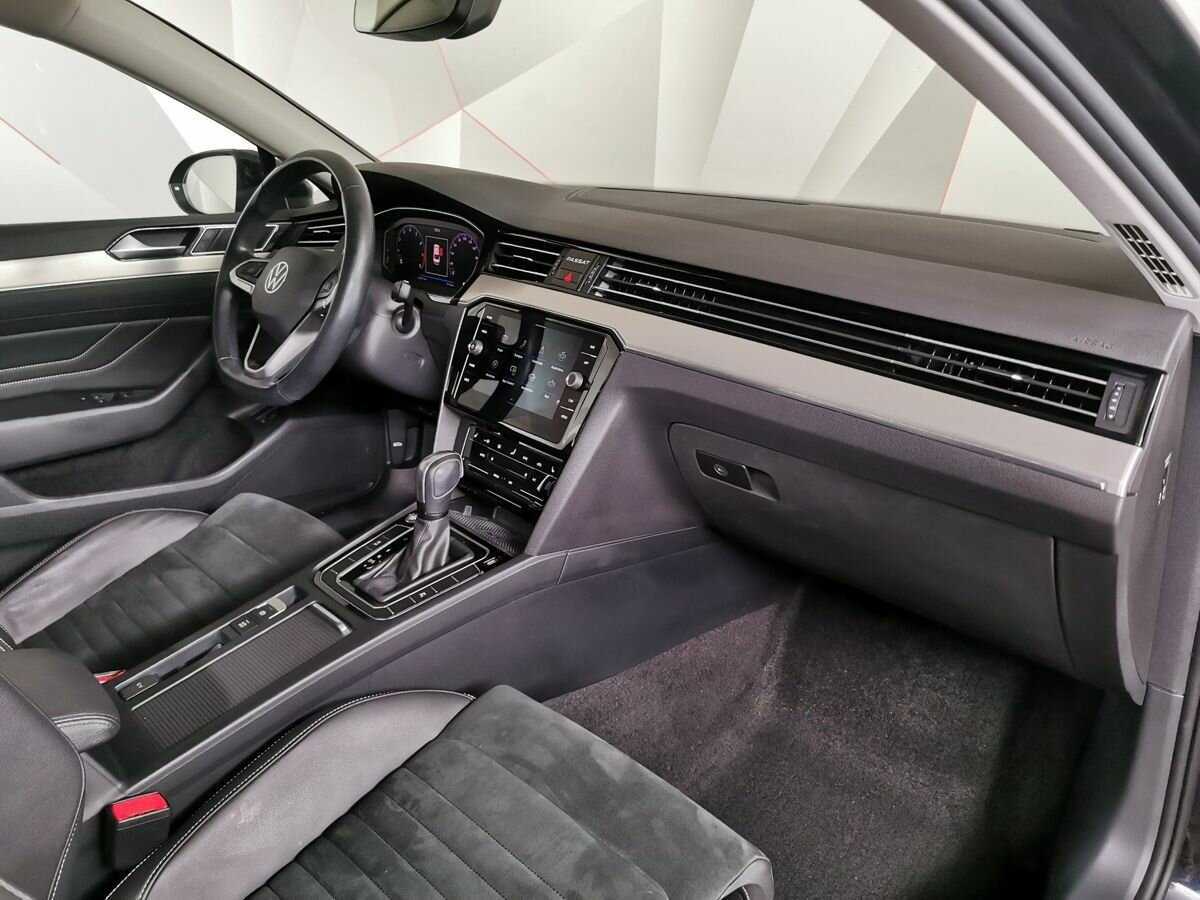 Купить Volkswagen Passat с пробегом. Фото: #7