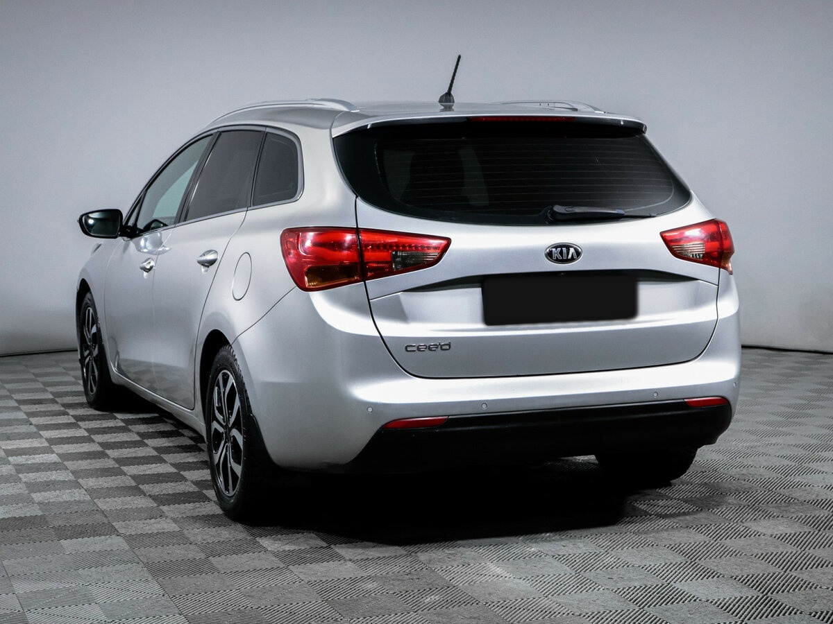 Купить Kia Ceed с пробегом. Фото: #5