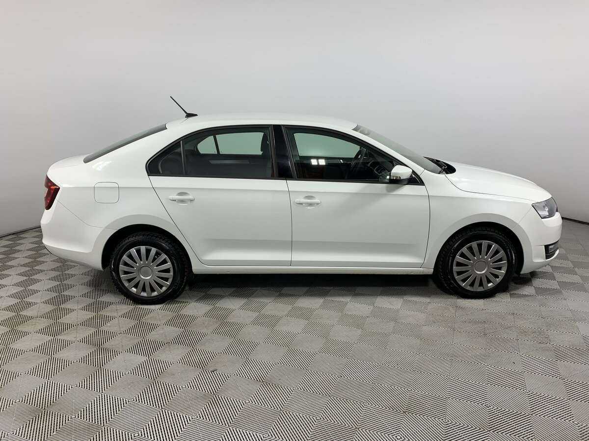 Купить Skoda Rapid с пробегом. Фото: #3