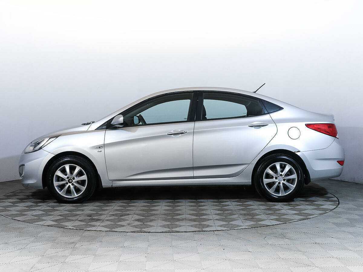 Купить Hyundai Solaris с пробегом. Фото: #6