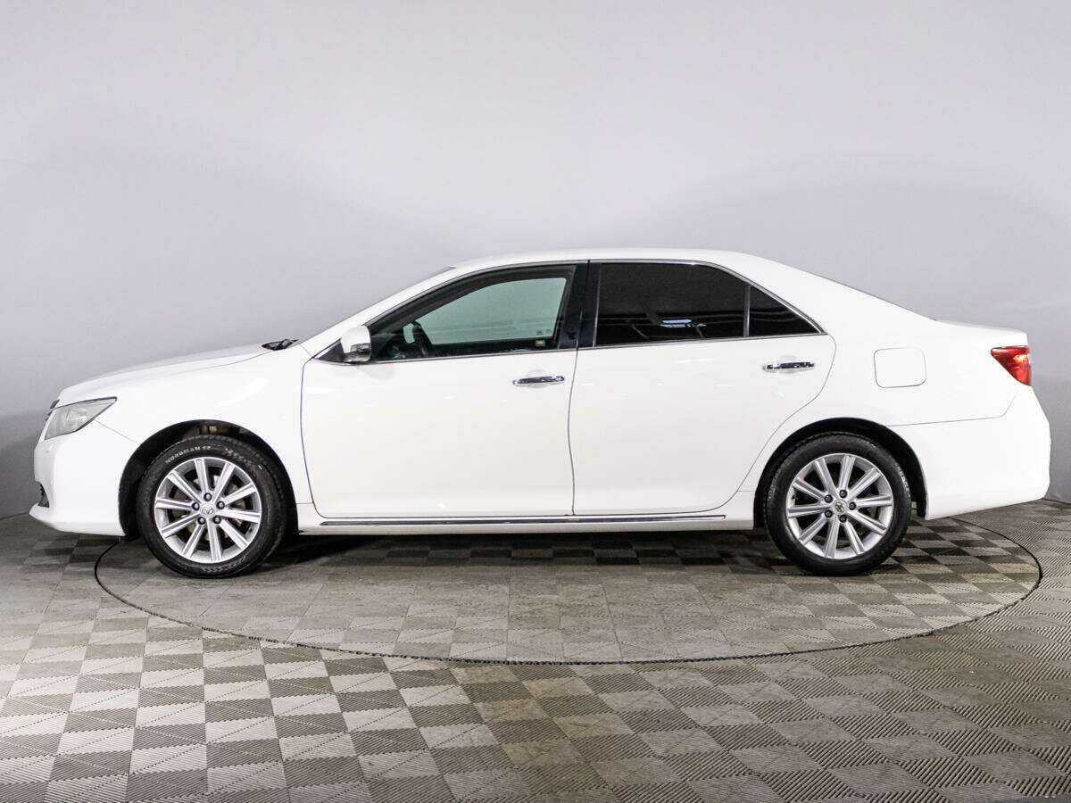Купить Toyota Camry с пробегом. Фото: #7