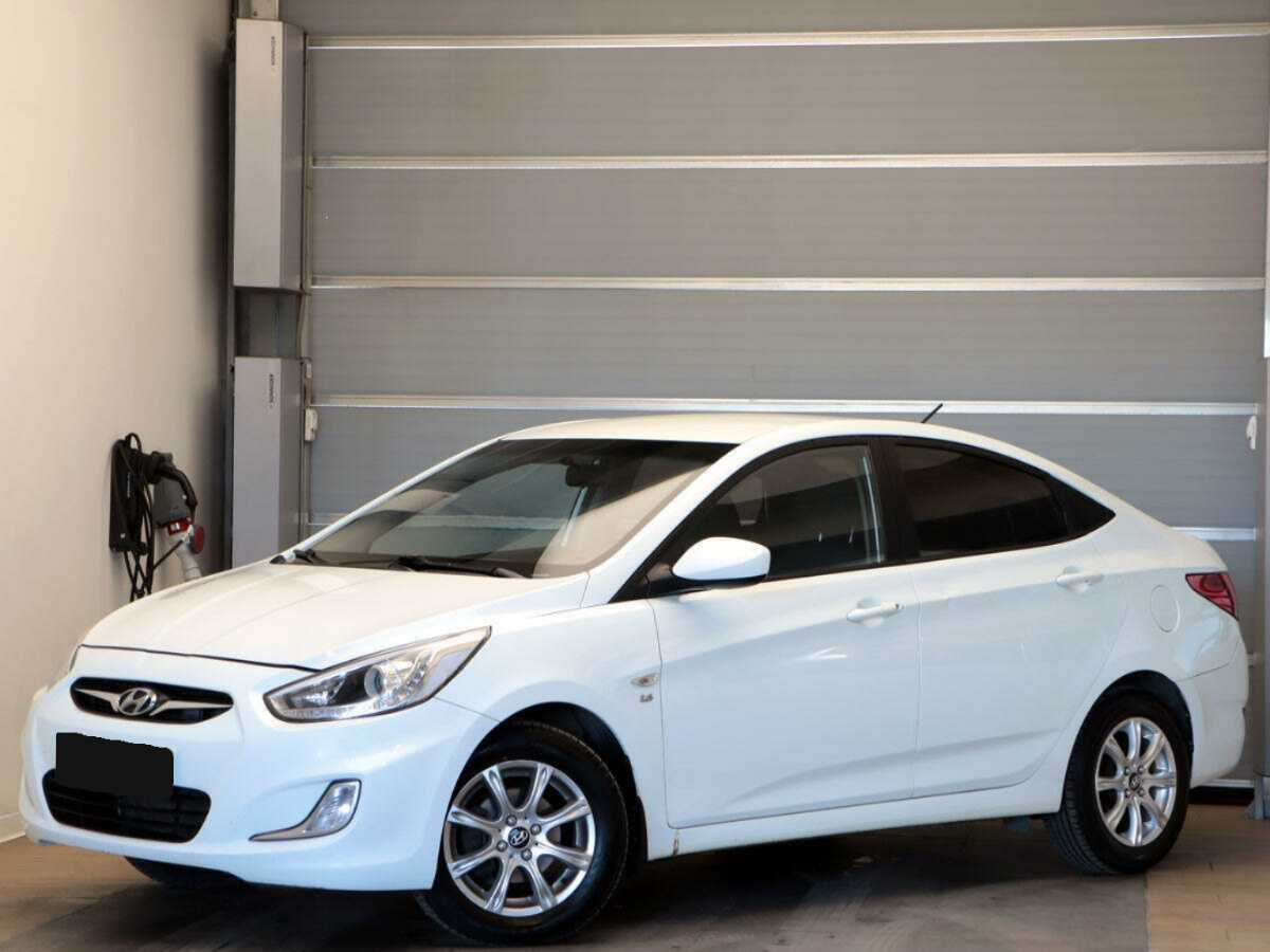 Купить Hyundai Solaris с пробегом. Посмотреть фото