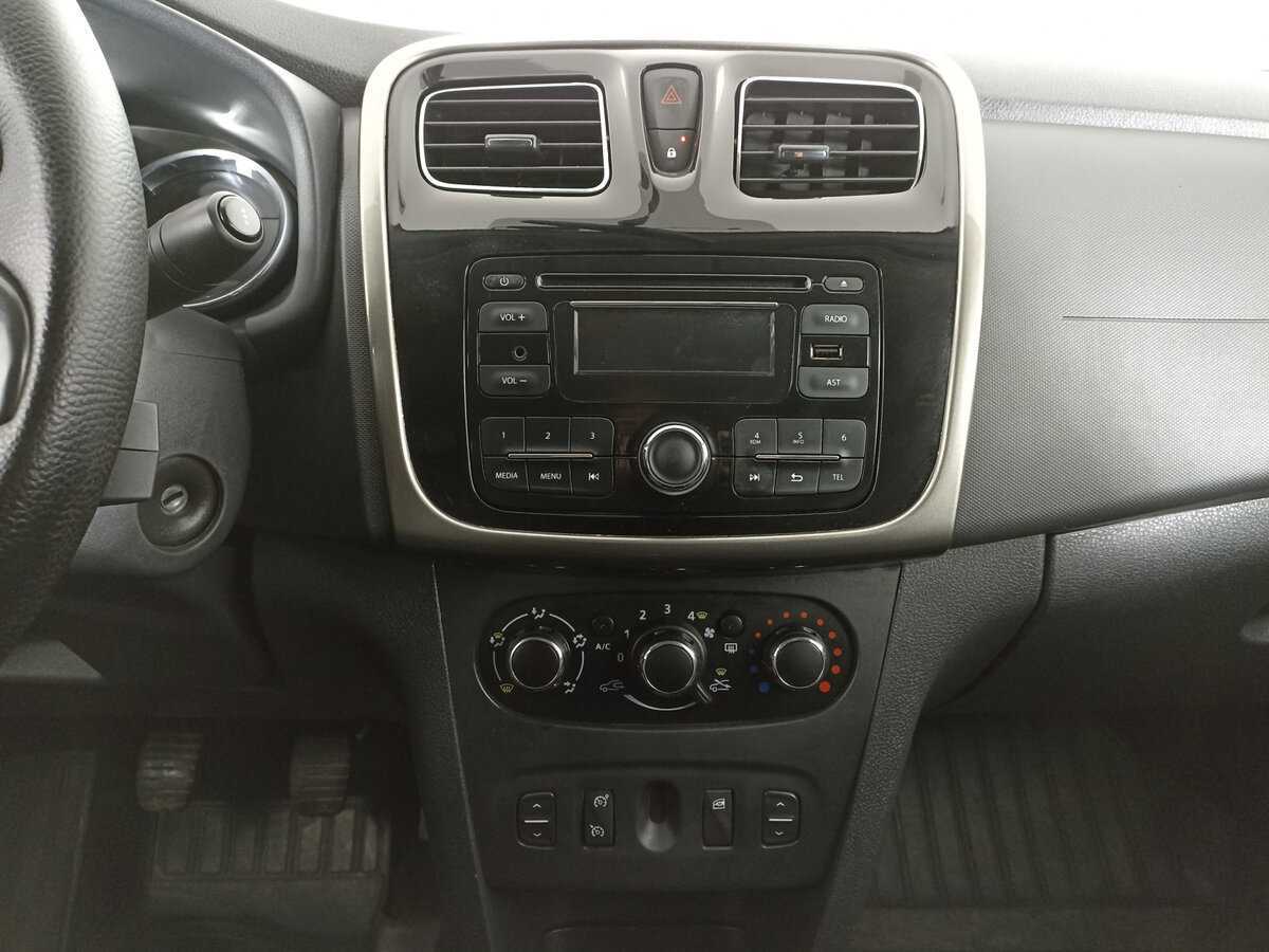 Купить Renault Logan с пробегом. Фото: #13