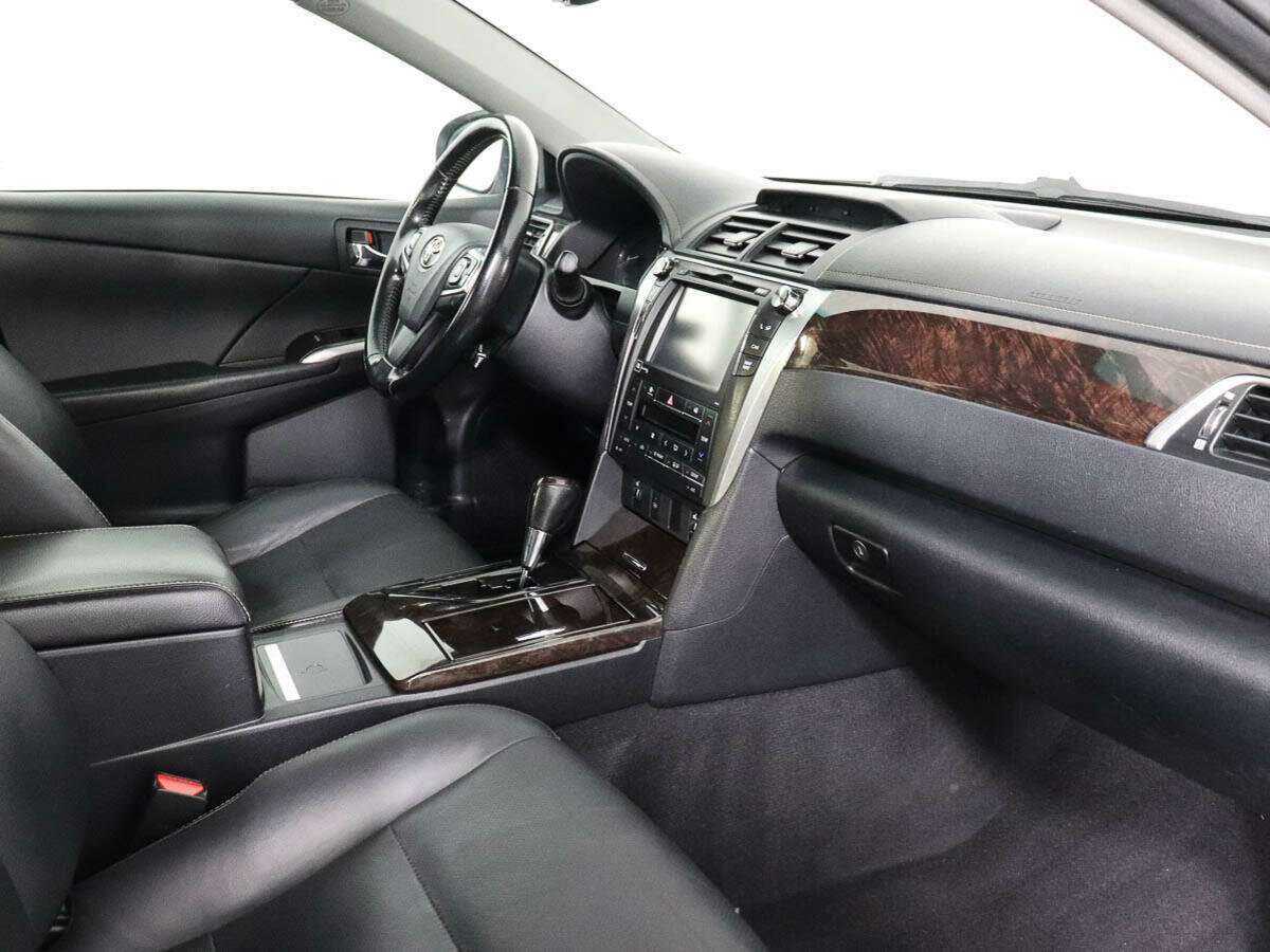 Купить Toyota Camry с пробегом. Фото: #6
