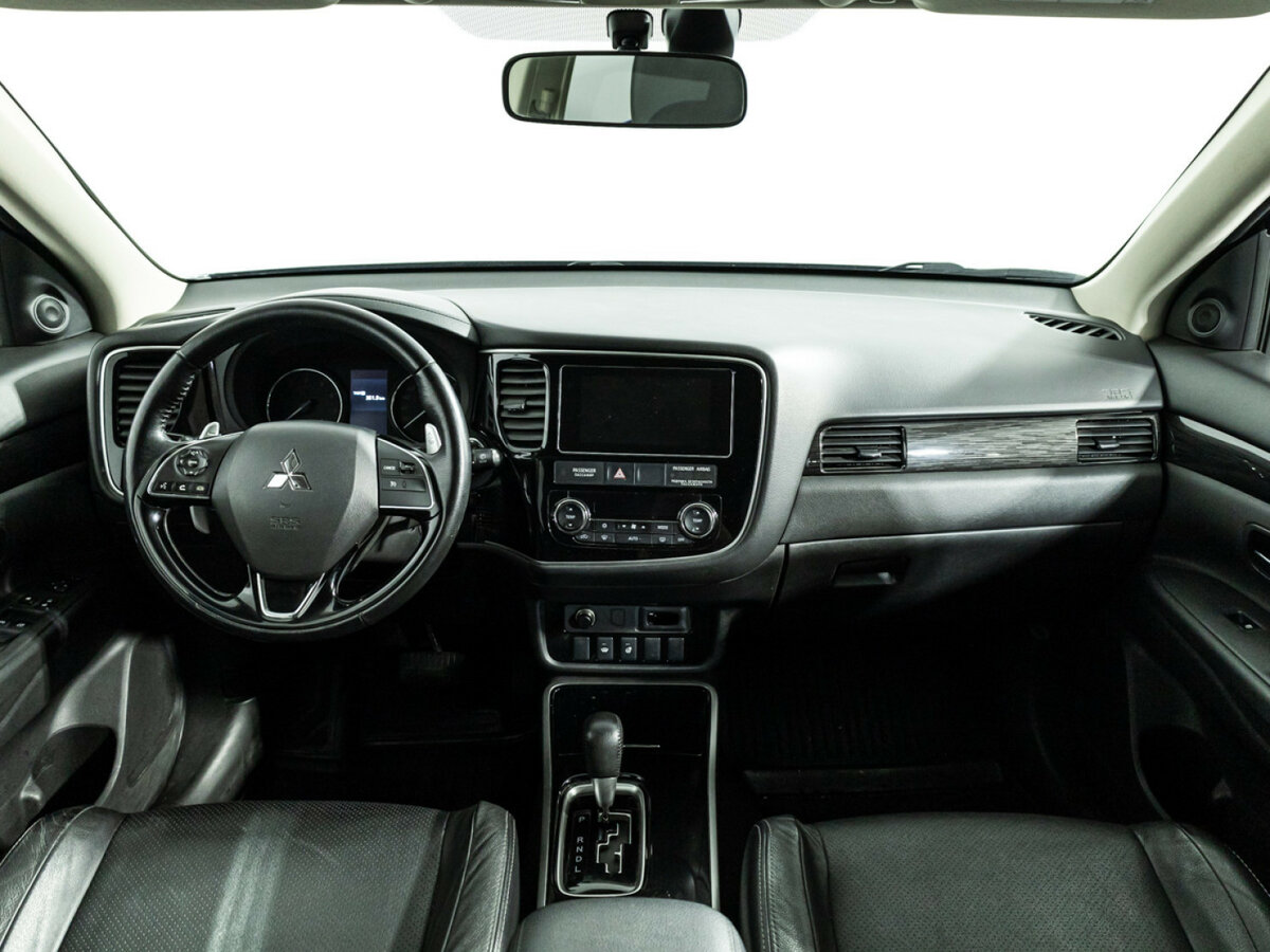 Купить Mitsubishi Outlander с пробегом. Фото: #12