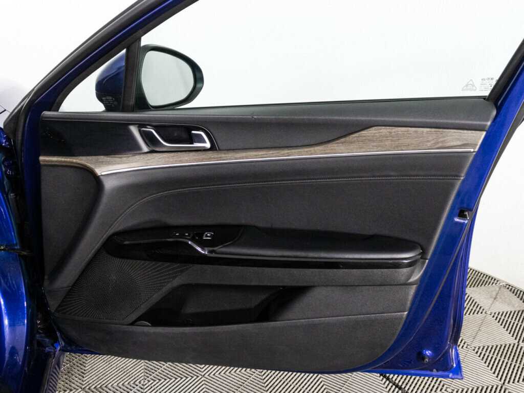 Купить Kia K5 с пробегом. Фото: #27